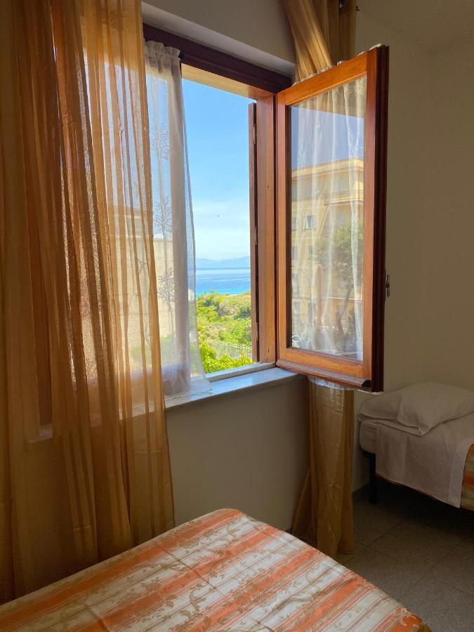 Apartamento Raggio Di Sole Tropea Exterior foto